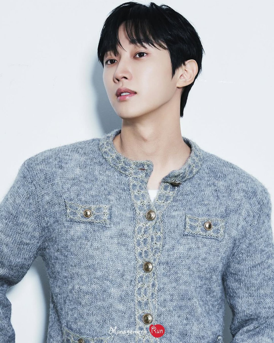 jinyoungzip's tweet photo. 매니지먼트런 인스타그램 #진영

15년이라는 시간 동안
늘 우리의 위로이자 행복이 되어준 진영✨
앞으로도 영원히 함께해요 🦊🍀🎶 https://t.co/WnUCVYqvA9