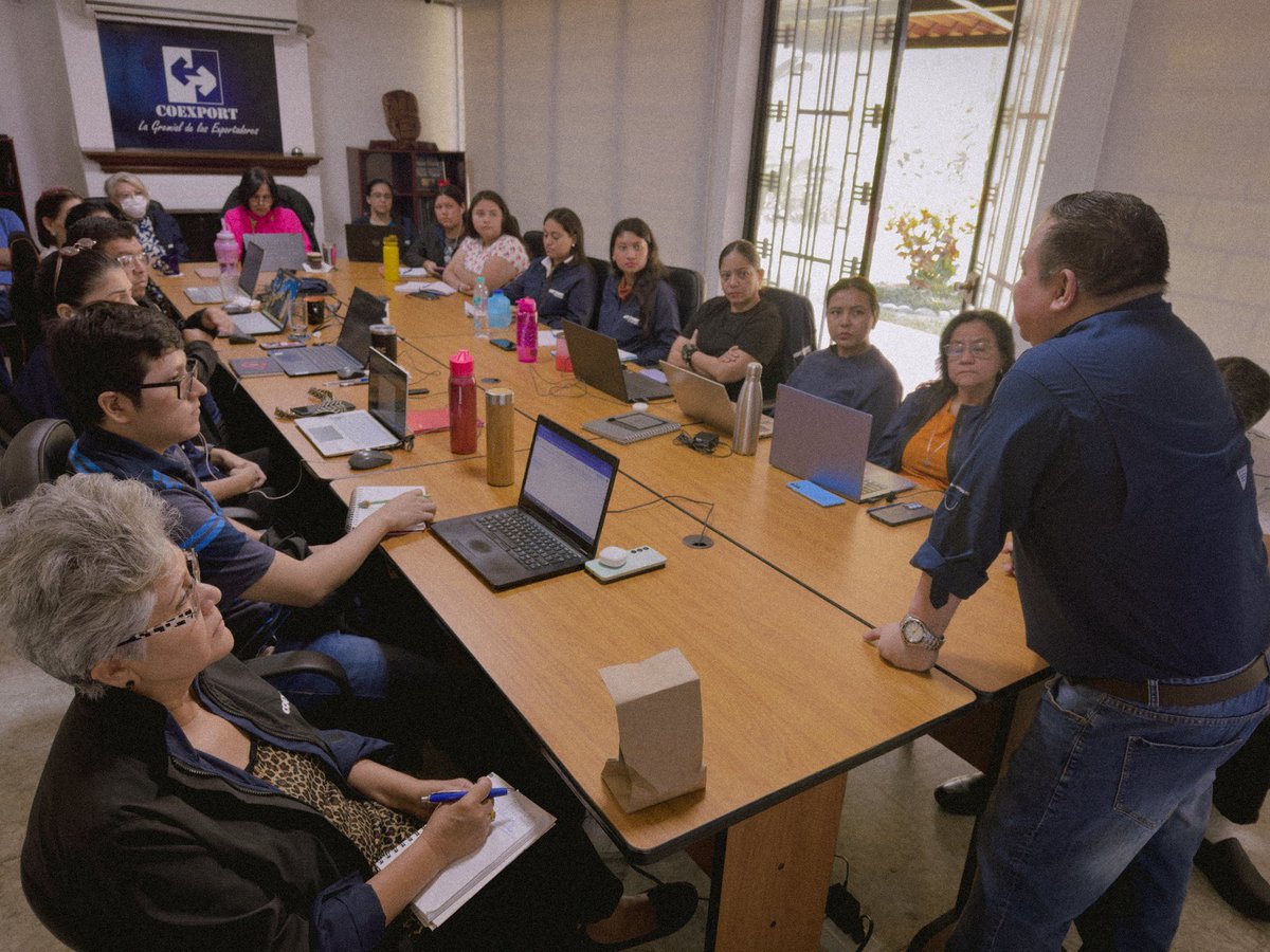 COEXPORT El Salvador tweet media