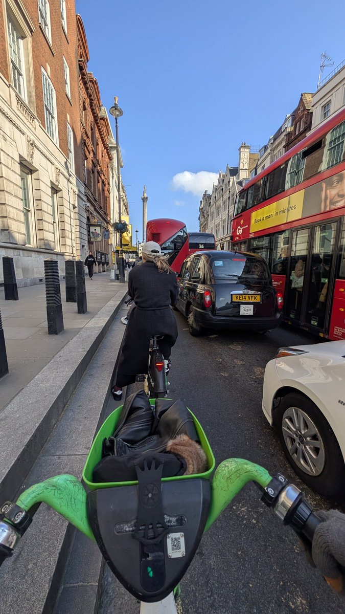 Leona 🎸 Graham tweet media