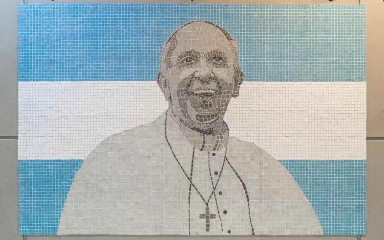 AgenciaAica's tweet image. #BuenosAires Inauguran un mural en el subte porteño en homenaje al #PapaFrancisco @arzbaires ow.ly/CANt50YO2jS