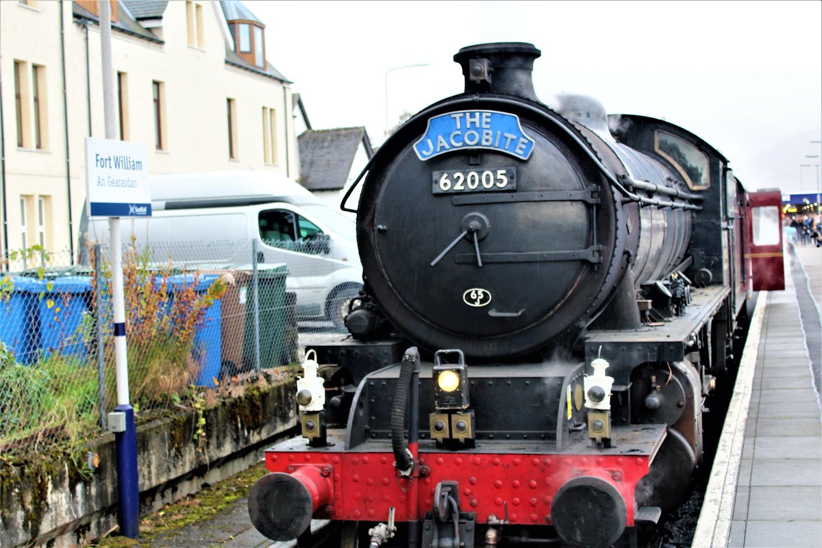 tourbritain's tweet image. This afternoon, I am reporting on the popular #Jacobite #Steam Train which runs between #Fort William and #Mallaig in the #Scottish Highlands and is unofficially known as the #Harry Potter train:visitorsguidetoscotland.com/2026/04/jacobi…