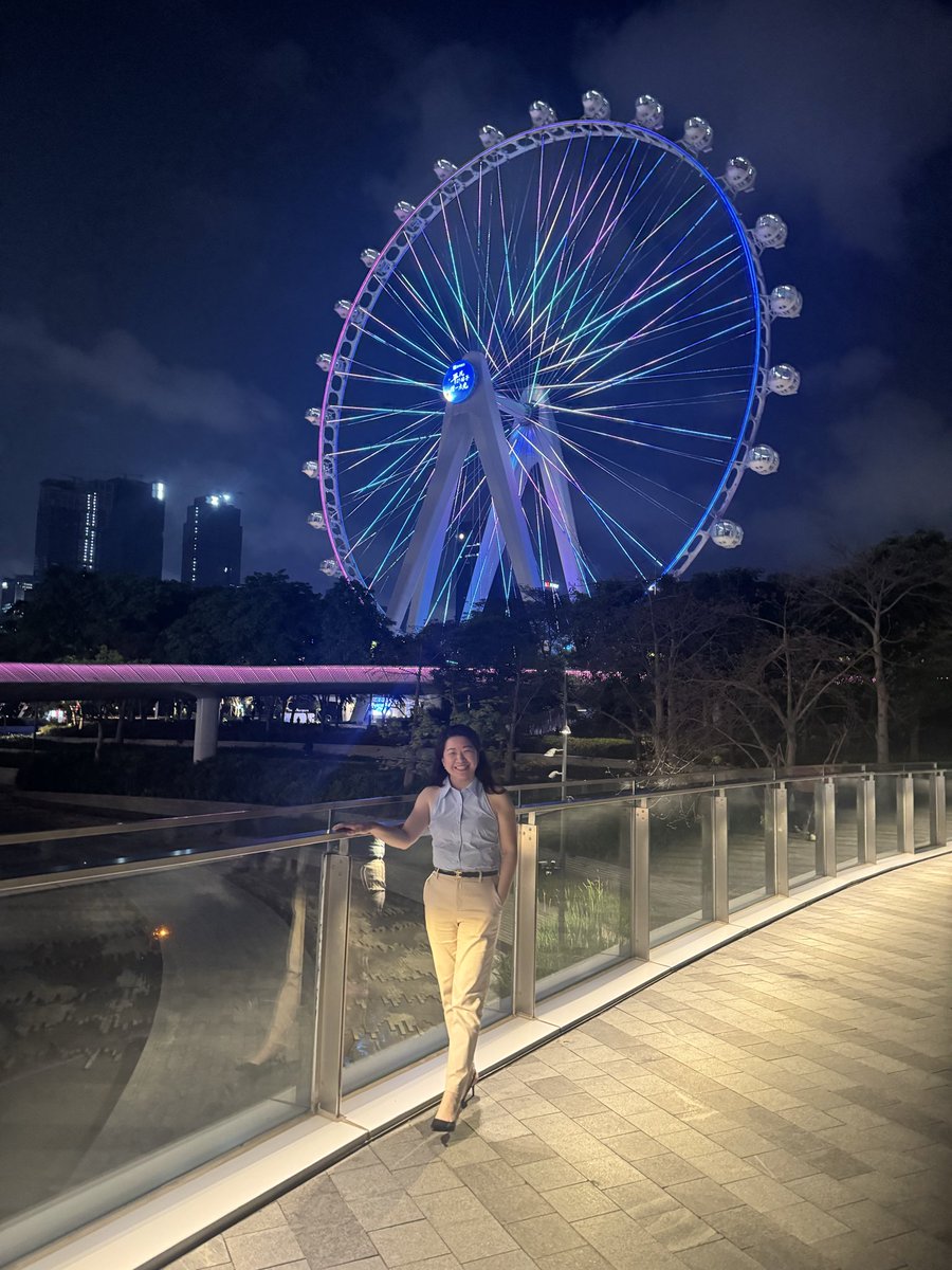 Lepas program rasmi, kita lepak di HaiBin Culture Park, Shenzhen.

Healing versi saya ringkas je: berjalan, menikmati suasana, dan beri ruang untuk diri reset semula.

Kawan-kawan pulak macam mana? Bila nak “healing”, apa yang kawan-kawan selalu buat?