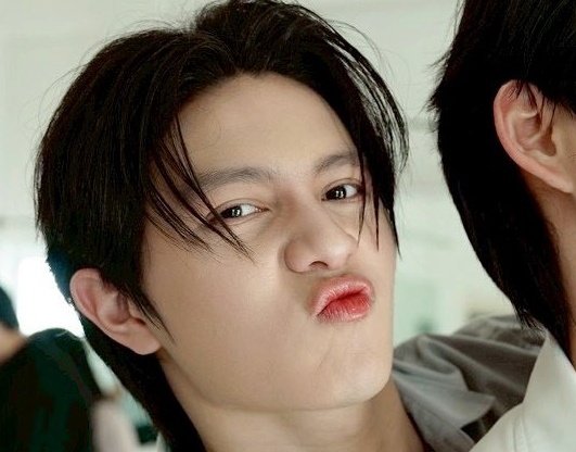 Dee⁷ 🪭🥂🍓 tweet media