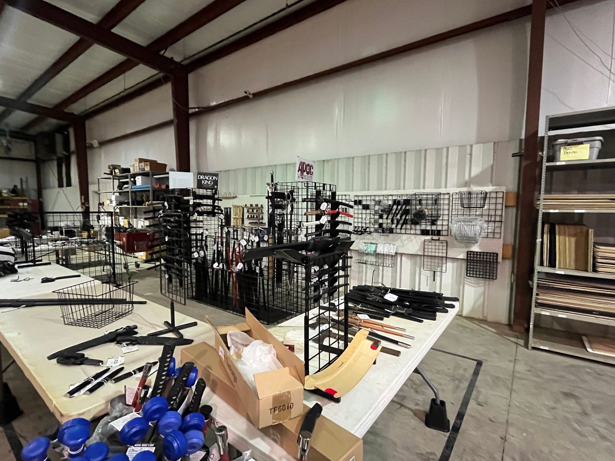 CASIberia's tweet image. Who is ready for @BladeMagazine @BLADE_Show #bladeshow2026 in ATL?!?

We will be there! Stop by booth #432 for the latest #sword #knife #axe #sharppointything deals for 2026!

What do we need to bring to the show? Comment below!

#swords #knives #axes #tacticalknives