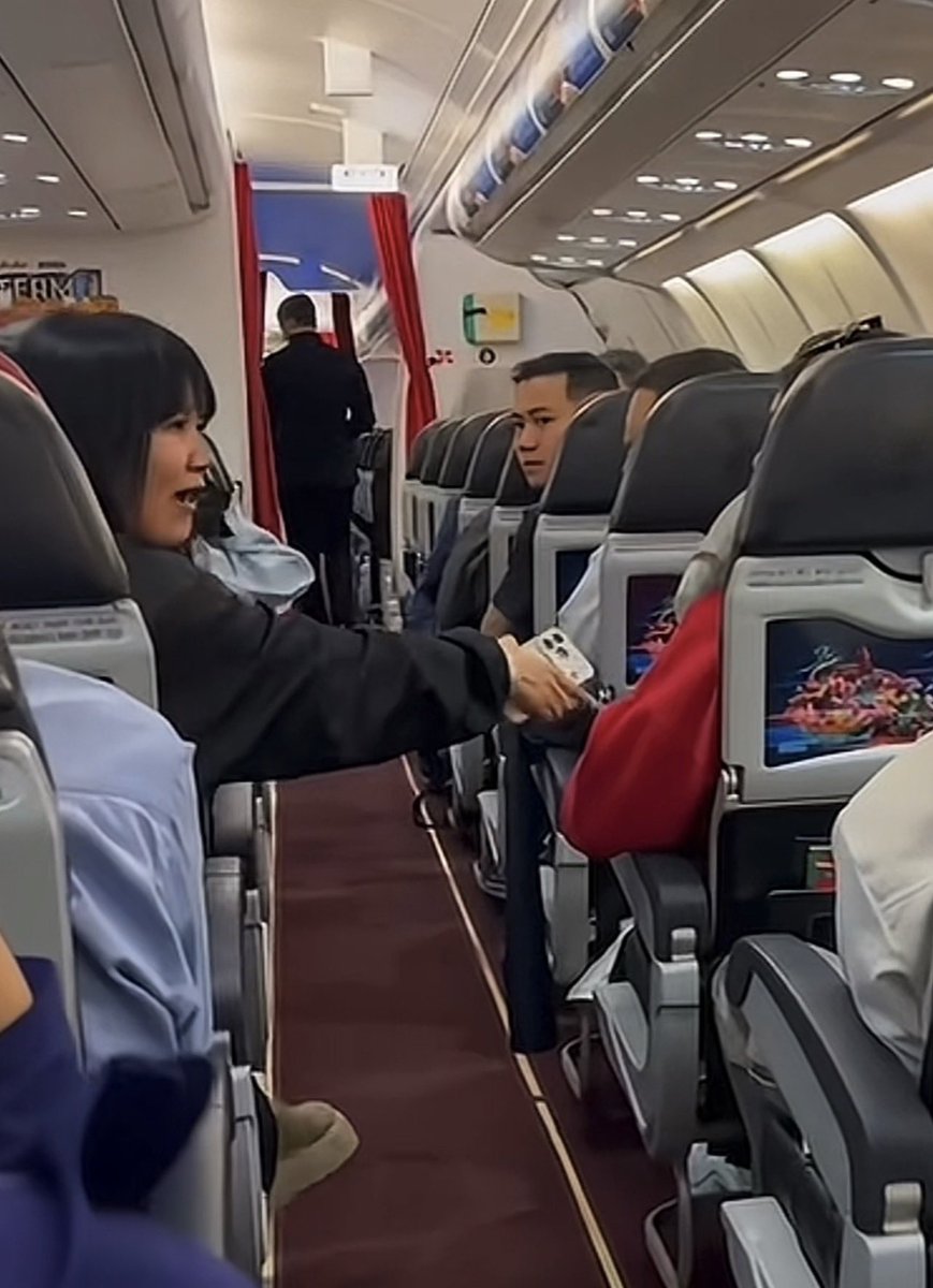 作家崔成浩 tweet media