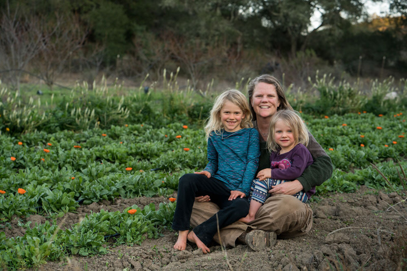 roundpegcomm's tweet image. Being a #FoundingMother of a #Purpose-driven business comes with its own challenges! Caroline Duell of @AllGoodBrand shares her strategy for balancing family and business in our interview: roundp.co/AllGoodFoundin… #BCorpMonth #BTheChange #WomenCEOs