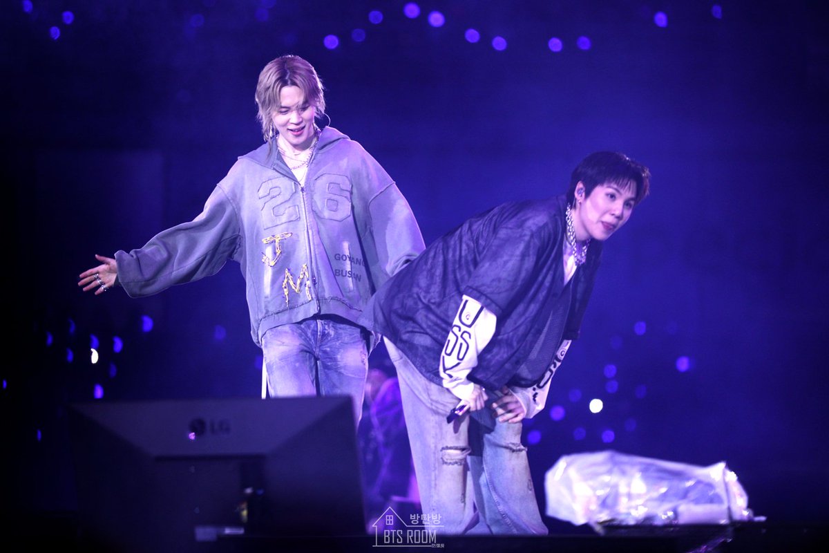 BTS Room 방탄방 防彈房 tweet media