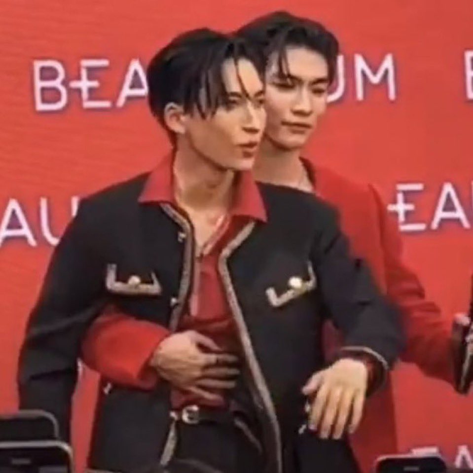 mia 🐣🤍 tweet media