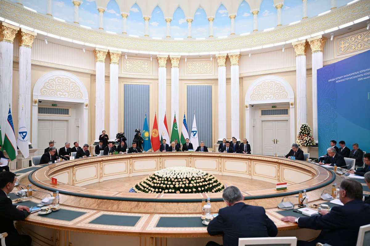 president_uz's tweet image. President Shavkat #Mirziyoyev took part in the summit of the Council of Heads of Founder States of the International Fund for Saving the Aral Sea, outlining priorities for #Uzbekistan’s upcoming chairmanship and calling for stronger regional cooperation to address water,
