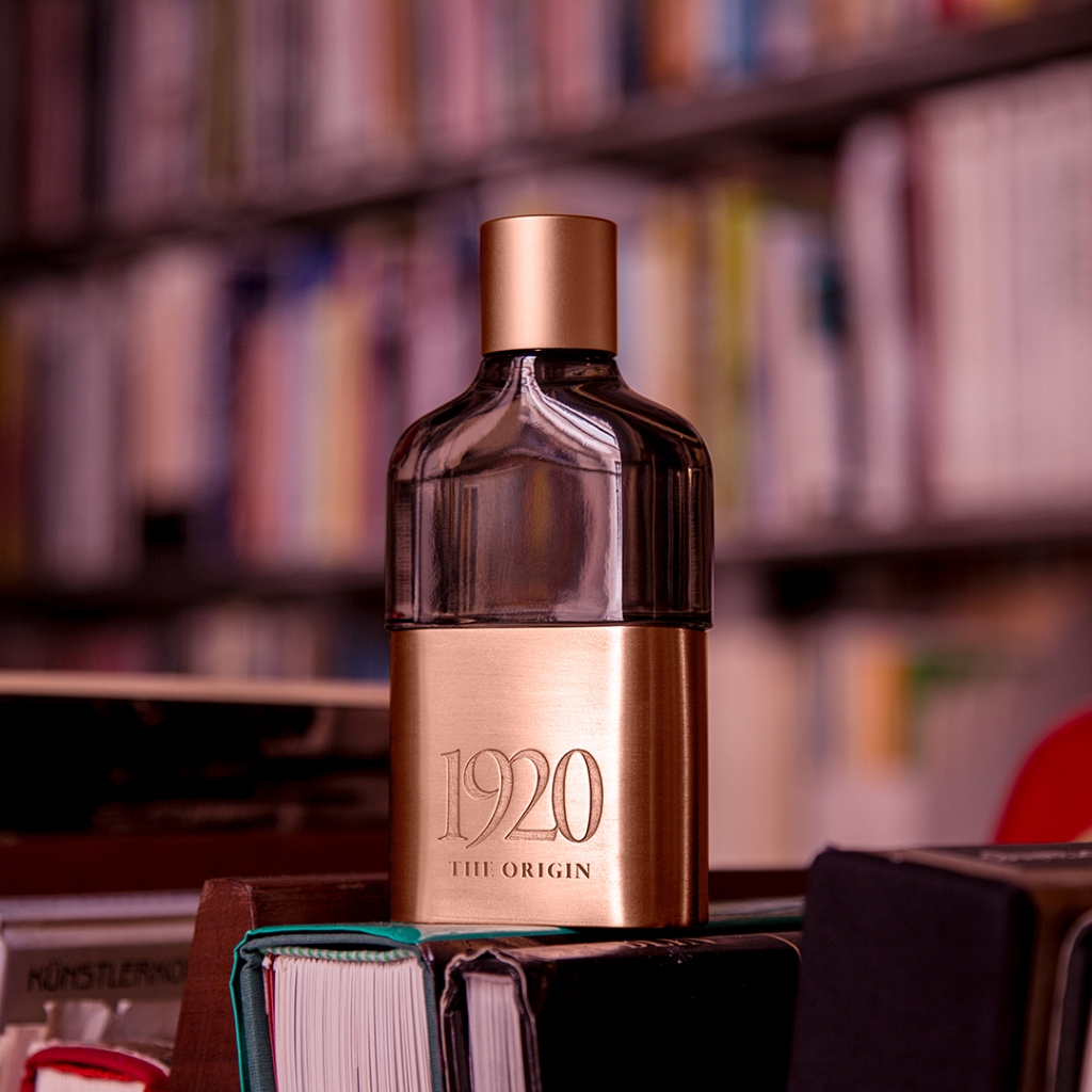 ParisGalleryME's tweet image. عطر TOUS 1920 The Origin، ماء عطر
عطر شرقي خشبي للرجال. عطر كلاسيكي ورجولي بامتياز، مثالي لأجواء الشتاء. مزيج ساحر من أجود المكونات. يستحق التجربة!
#TOUS1920 #Original #Perfume #Elegant #Authentic

shorturl.at/JvhZ4