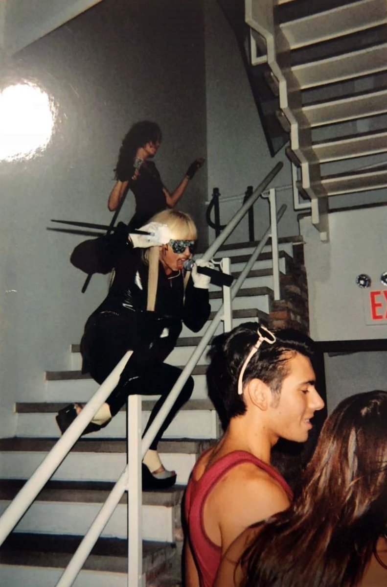 Gaga Notify tweet media