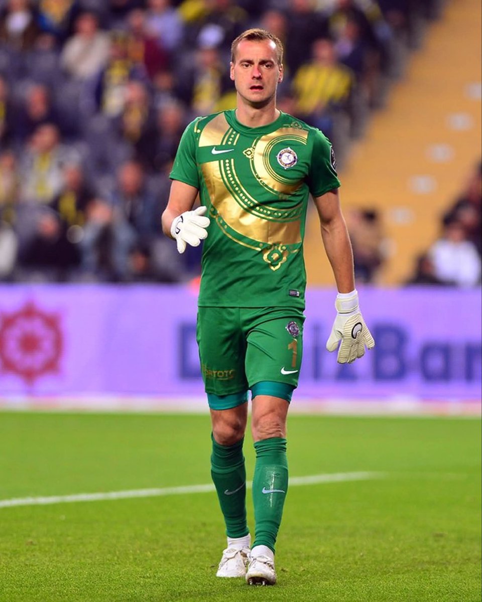 Buram buram emek kokan efsane kalecimiz 𝐙𝐘𝐃𝐑𝐔𝐍𝐀𝐒 𝐊𝐀𝐑𝐂𝐄𝐌𝐀𝐑𝐒𝐊𝐀𝐒'ın Osmanlıspor'da oynadığı yıllarda giydiği forma... 🧤
#𝐄𝐅𝐒𝐀𝐍𝐄𝐊𝐀𝐑𝐂𝐄 👑