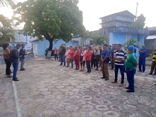 #CTCGRANMA Colectivo derivados de la caña de azúcar Arquímedes Colima se declara en la mañana de hoy colectivo en 1 de mayo #LaPatriaseDefiende