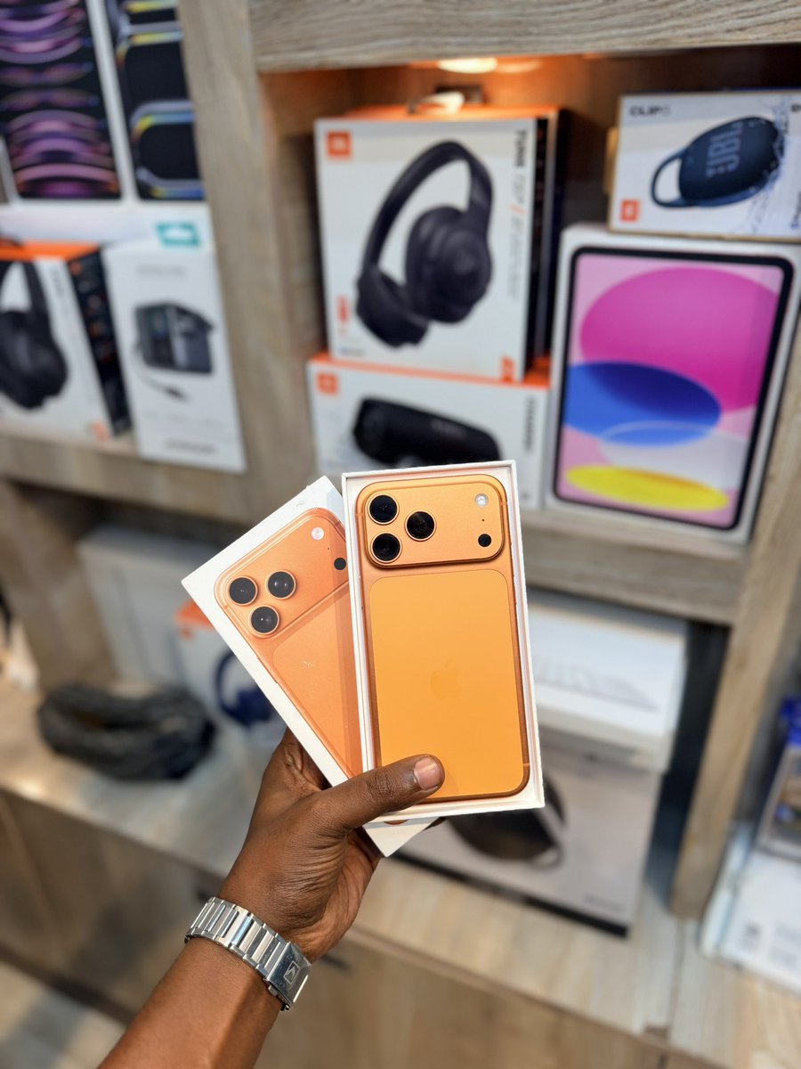 𝑴𝒂𝒌𝒂𝒗𝒆𝒍𝒊  tweet media