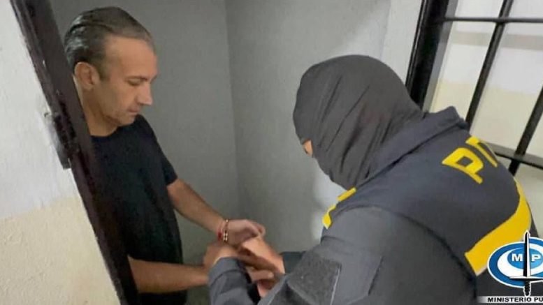 NOTICIAS AL DÍA Y A LA HORA tweet media