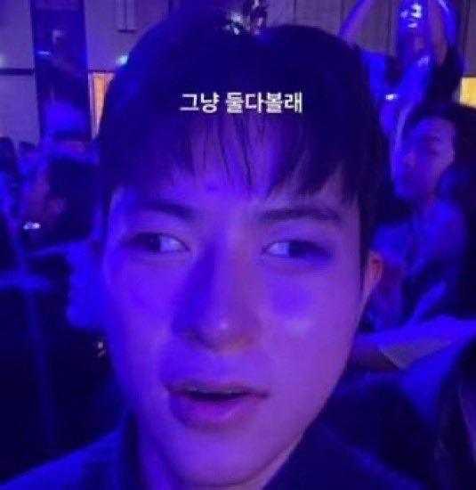 시니 tweet media