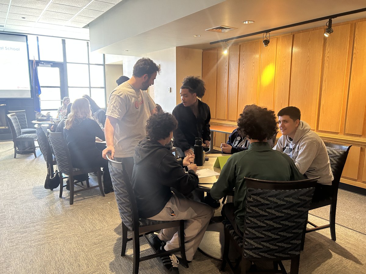 LehighCTI's tweet photo. Representatives from AT&T visited LCTI earlier this month and led a workshop on how to use artificial intelligence in this office. Marketing students were introduced to a variety of AI apps and how to use them effectively. This is how we inquire! #weinquire #oppurtunityahead https://t.co/4cKSgLsV1u