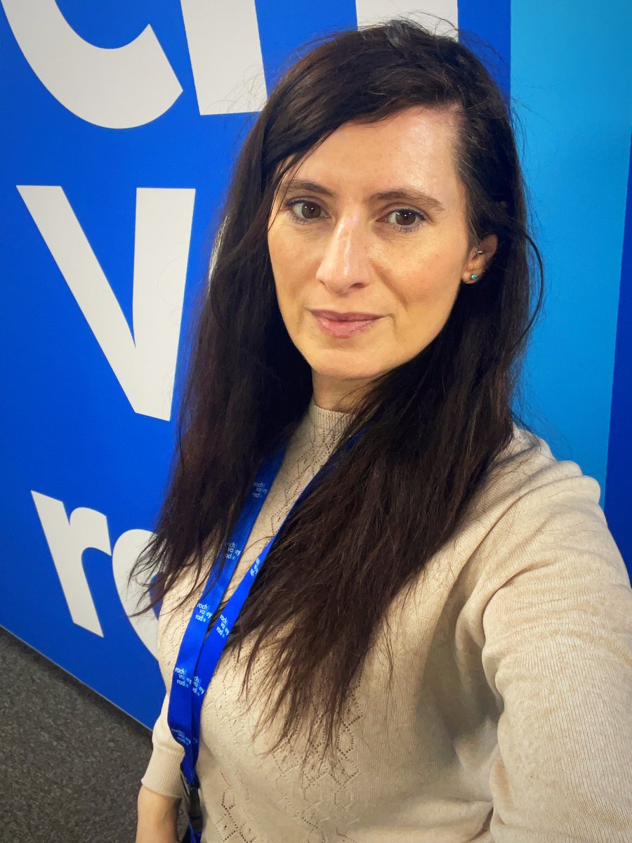 I’m here and ready for 6pm <a href="/RochValleyRadio/">Roch Valley Radio</a> 70s show!
Playing a fab mix of bangers from the greatest musical decade, with facts, fun and shoutouts.
Listen online rochvalleyradio.com or via the app.
WhatsApp me @ the studio 01617649200 and take a stroll down memory lane 🤘🏼🕺🎶