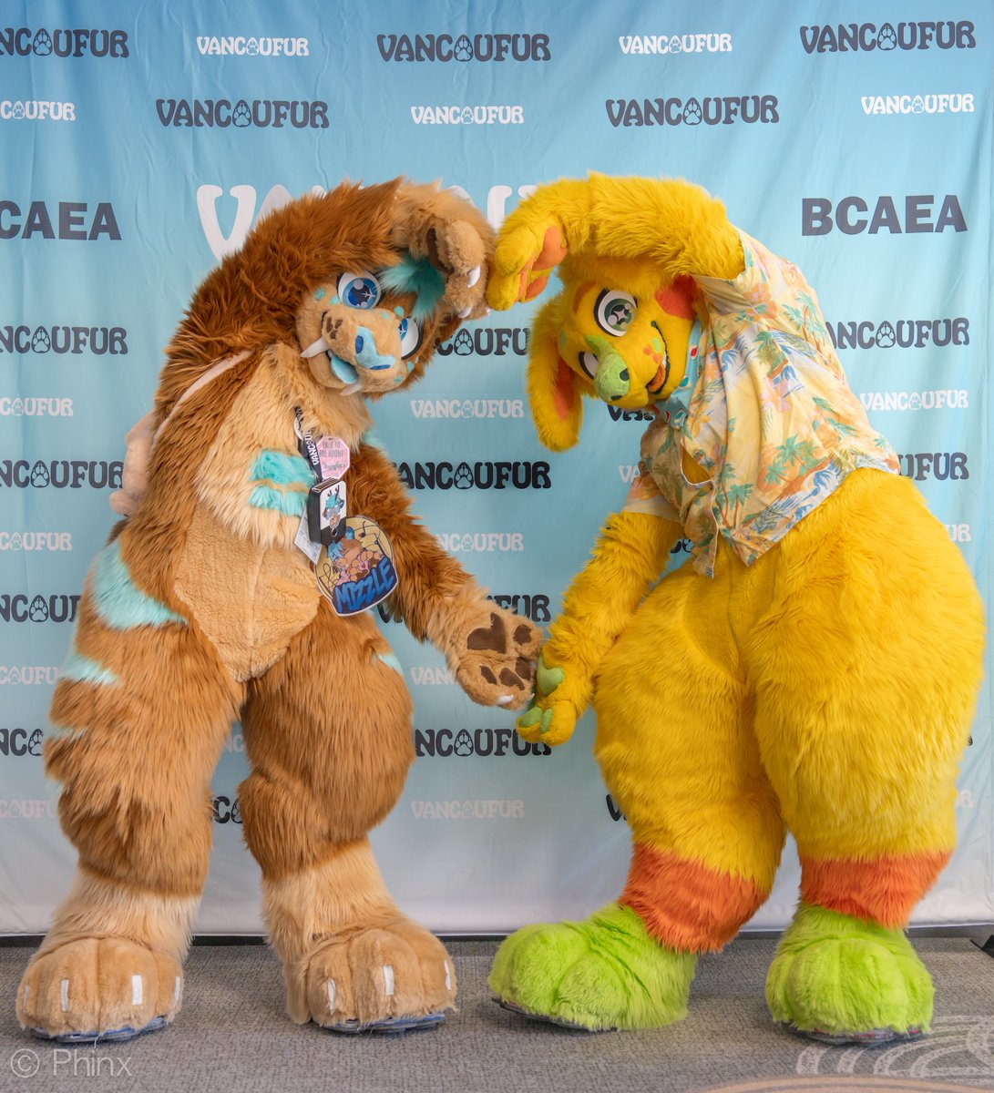 sunnysideupfurs's tweet photo. 💛Y͟O͟L͟K͟Y͟ ͟&amp;͟ ͟M͟I͟Z͟Z͟L͟E͟ ͟2͟.͟0͟!͟!͟ 🩵
I’m SOOO excited to show off the 2.0 heads of my personal suit, Yolky, and my partner’s suit, Mizzle!! >:3 🍳💛✨

📸Thank you SO much to Phinx for these GORGEOUS photos of the new suit heads!! :”3 💛 https://t.co/4jBMZspoGo