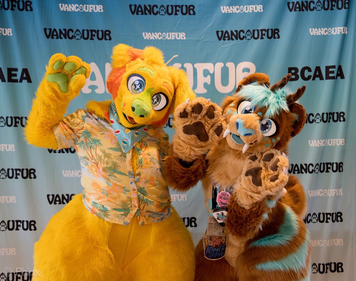 sunnysideupfurs's tweet photo. 💛Y͟O͟L͟K͟Y͟ ͟&amp;͟ ͟M͟I͟Z͟Z͟L͟E͟ ͟2͟.͟0͟!͟!͟ 🩵
I’m SOOO excited to show off the 2.0 heads of my personal suit, Yolky, and my partner’s suit, Mizzle!! >:3 🍳💛✨

📸Thank you SO much to Phinx for these GORGEOUS photos of the new suit heads!! :”3 💛 https://t.co/4jBMZspoGo