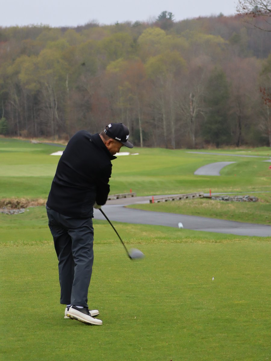 Monstergolfclub's tweet image. The 2026 season is officially underway! Our first group showed true dedication by taking on The Monster despite the chilly morning 🏌️💪

We cannot wait to welcome you back to The Monster! 

#OpeningDay #Golf2026 #GolfSeason #MonsterGolfClub #ResortsWorld