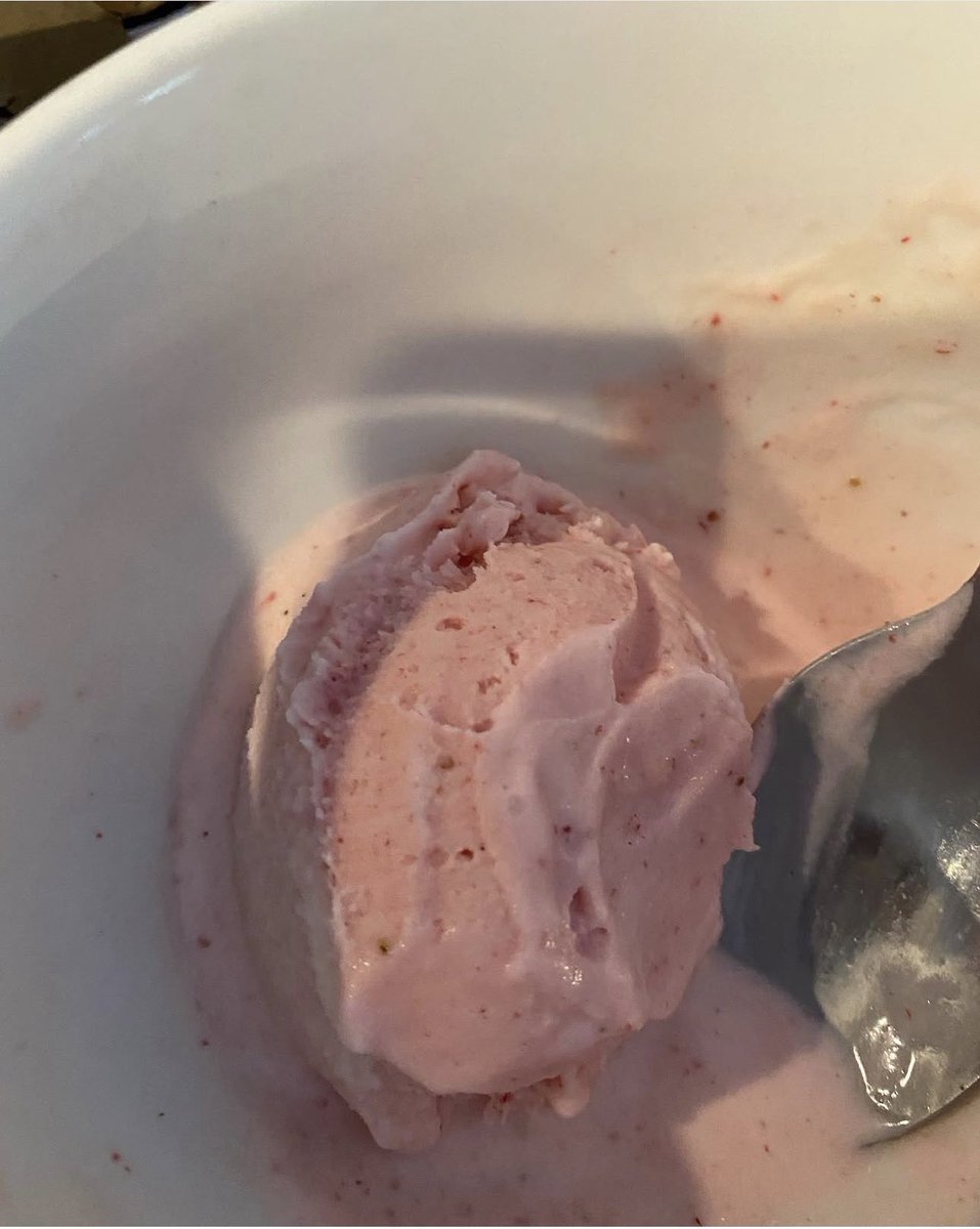 ☭ Full Time Prince & Cranberries Stan Account tweet media