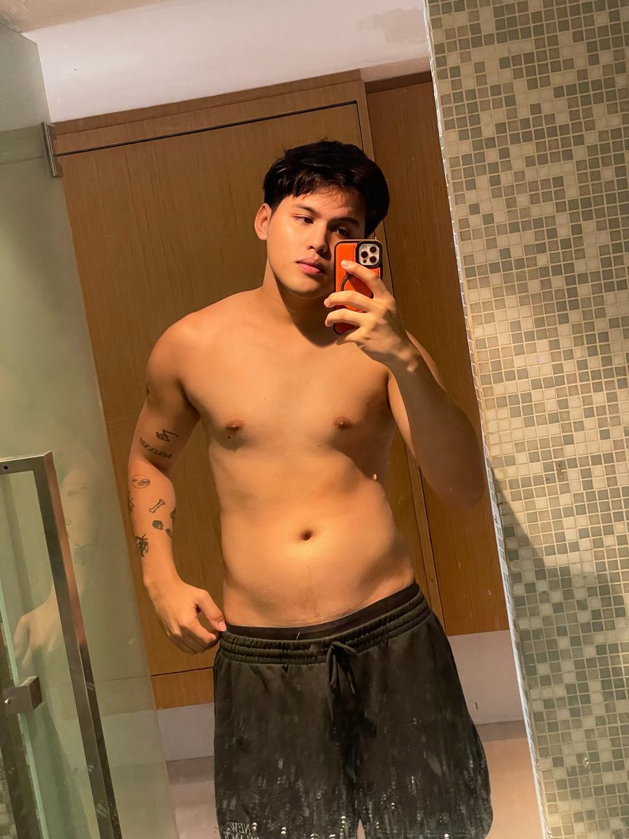 MIKEEEEEE𓌹ᄋ𓌺 tweet media