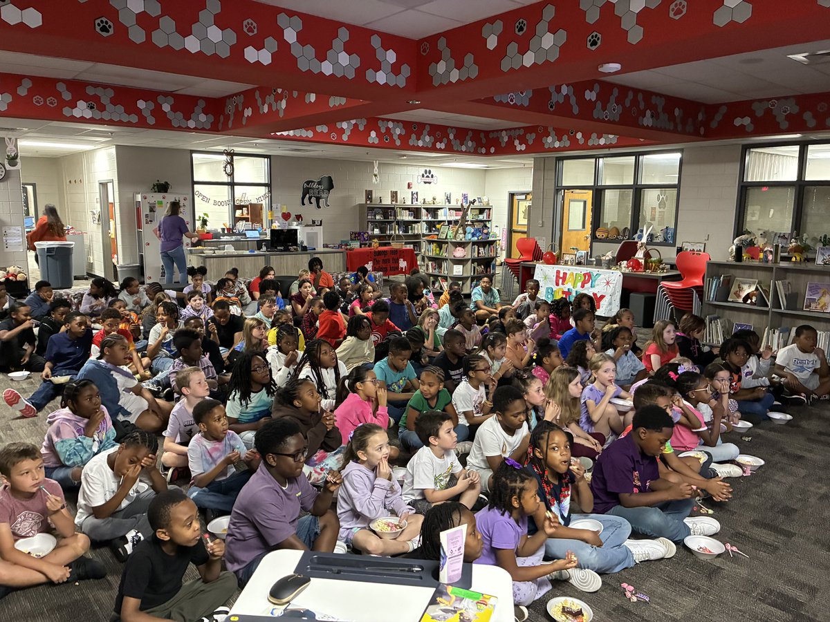 Onceuponadowdy's tweet photo. AR Olympics for March Madness was a HUGE success! Each grade level had to get a certain number of AR points to qualify for the GRAND PRIZE! The winners celebrated with a movie (with popcorn, &amp; snacks), freeze pops, &amp; a pizza party! @writeright_now @Lori_McGovern @NewtonCoSchools https://t.co/Qy2745JB4t
