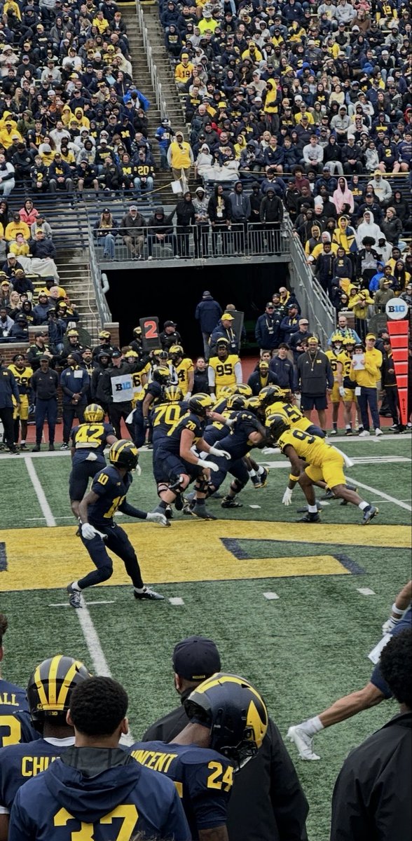 stsebsfootball's tweet photo. Awesome to see former @stsebsfootball OL @walbridge_marky starting at right tackle in the @UMichFootball Spring game this past weekend!! https://t.co/FQIoIiFDV4