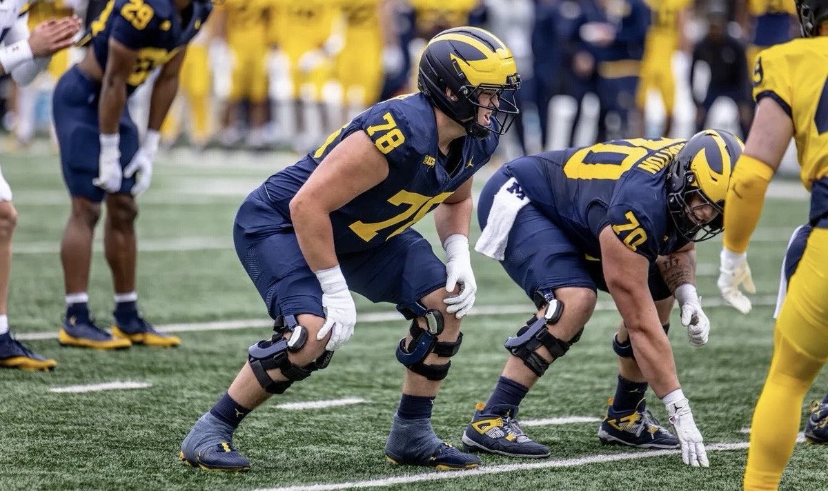 stsebsfootball's tweet photo. Awesome to see former @stsebsfootball OL @walbridge_marky starting at right tackle in the @UMichFootball Spring game this past weekend!! https://t.co/FQIoIiFDV4