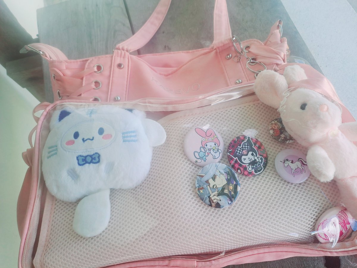 maryᡣ𐭩 tweet media