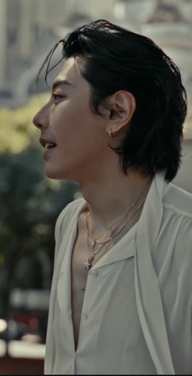 브이넥(...)어디까지파지는거예요⤴️?
단추가어디까지서로연결되지못하는거예요⤴️?