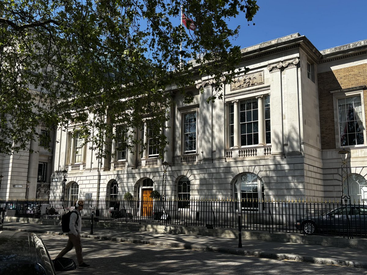 The_East_End's tweet image. I’m in this beautiful building all day tomorrow, so no more posts from me until Friday…

#eastend #history #humour