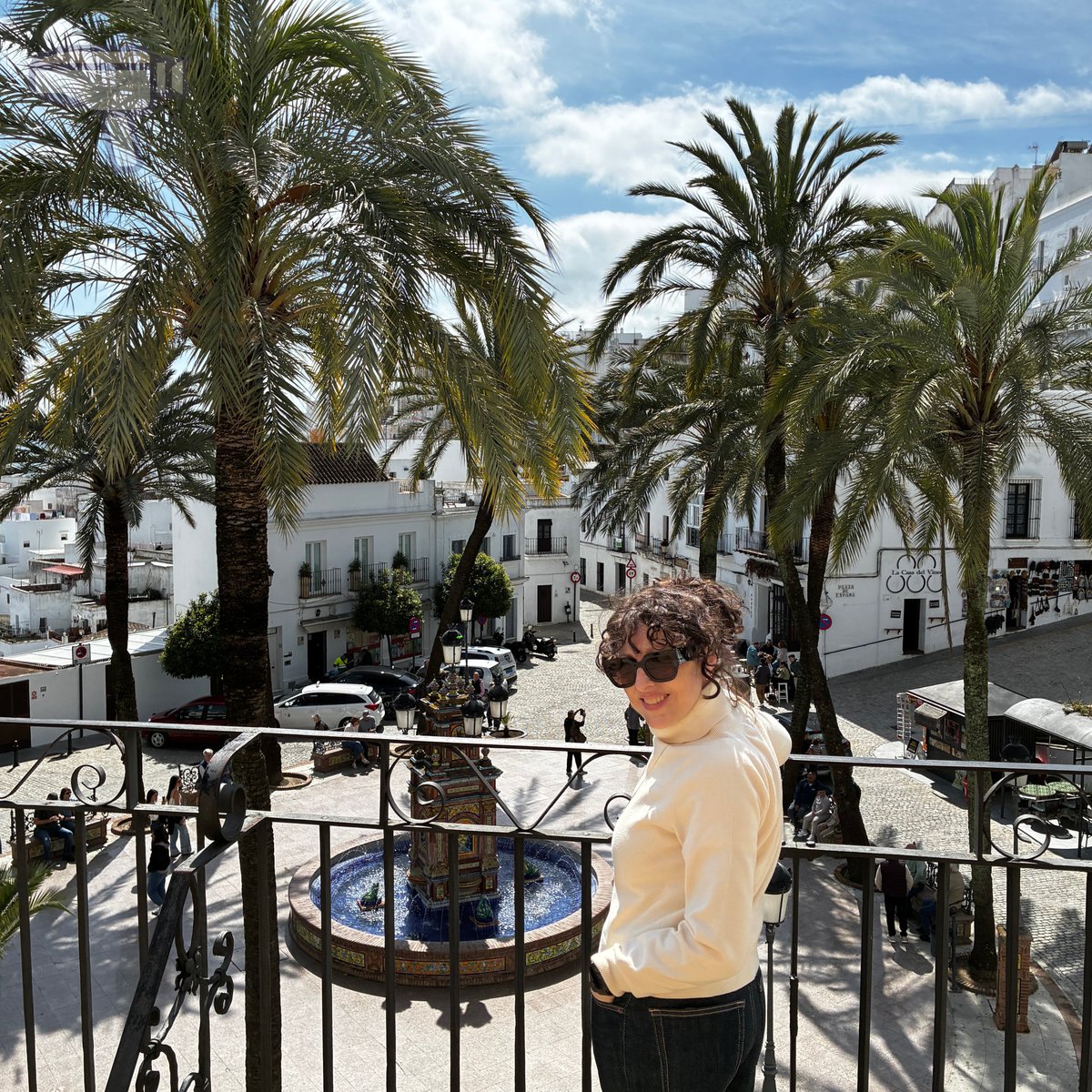 el_tomavistas's tweet photo. ¿Un pueblo blanco que parece sacado de una postal? 📸 Tenemos nuevo artículo en el blog sobre Vejer de la Frontera: calles con luz brutal, patios escondidos y miradores fetén. Consejo: piérdete sin mapa al atardecer. ¿Has estado aquí? 👇
https://t.co/GKUWHhOV27 https://t.co/wQ5mse8iXe