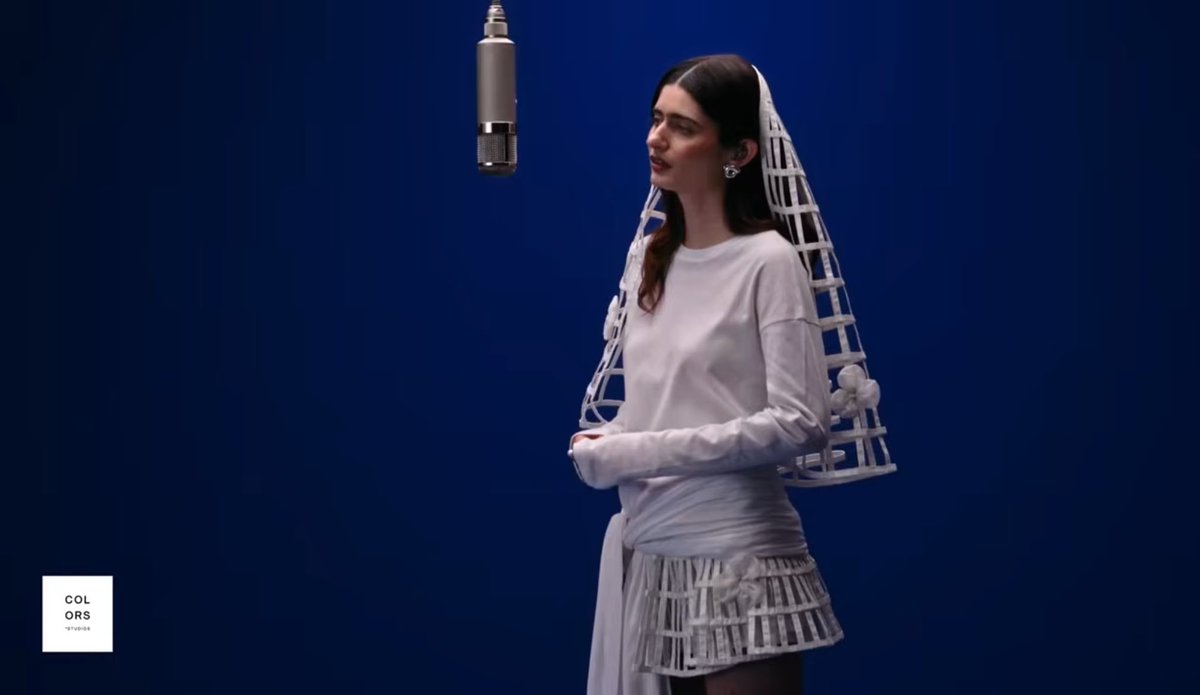 Marguerite , je t'aime . Merci pour cette chanson qui vas parler à beaucoup de personnes ♡♡♡♡♡