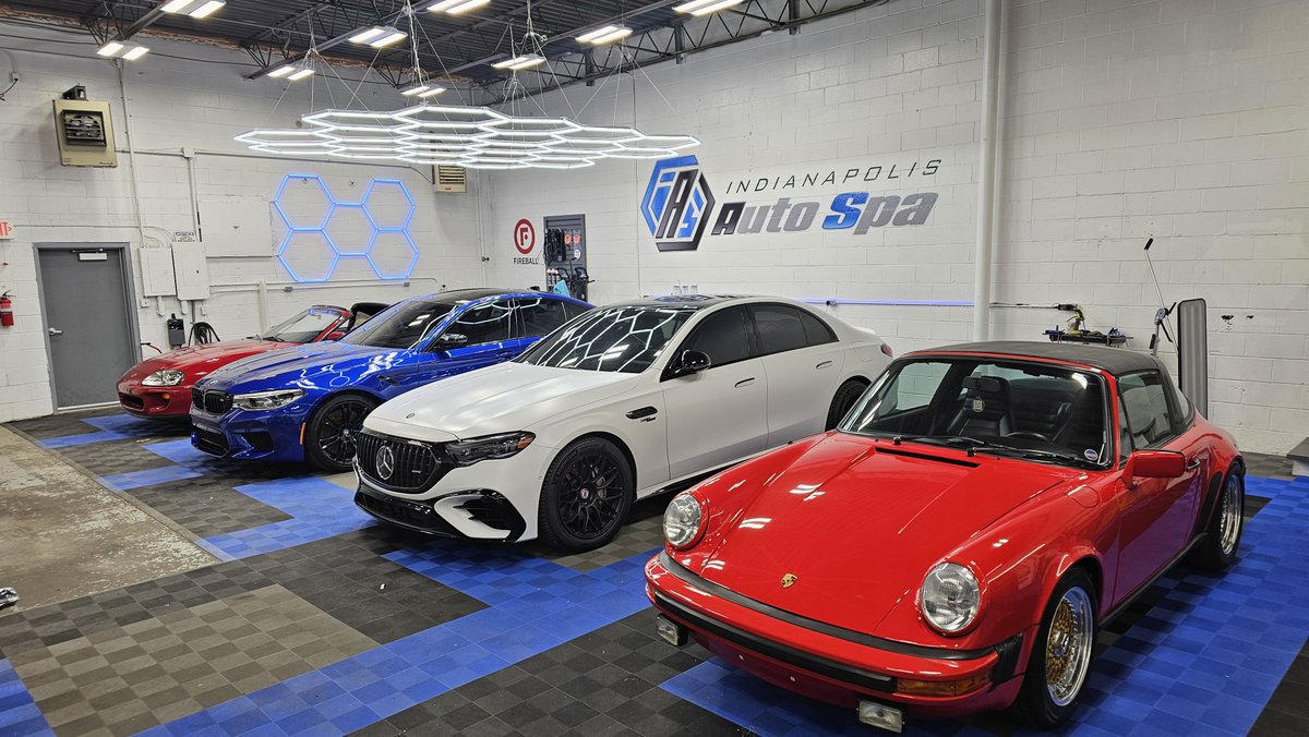 IndianapolisSpa's tweet image. Choosing the right shop affects everything. Process. Results. Experience. Detailing, tint, coatings, and dent repair done the right way. #IndianapolisAutoSpa #CarCare #IndyAutoCare
