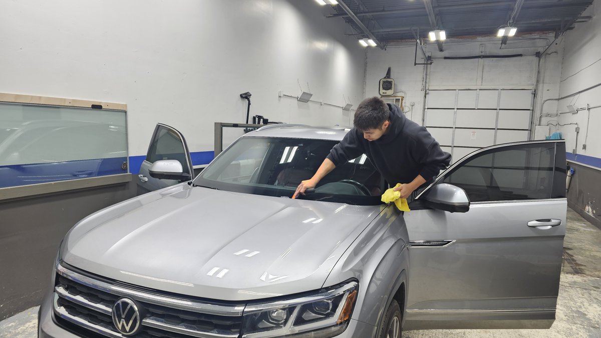 IndianapolisSpa's tweet image. Choosing the right shop affects everything. Process. Results. Experience. Detailing, tint, coatings, and dent repair done the right way. #IndianapolisAutoSpa #CarCare #IndyAutoCare