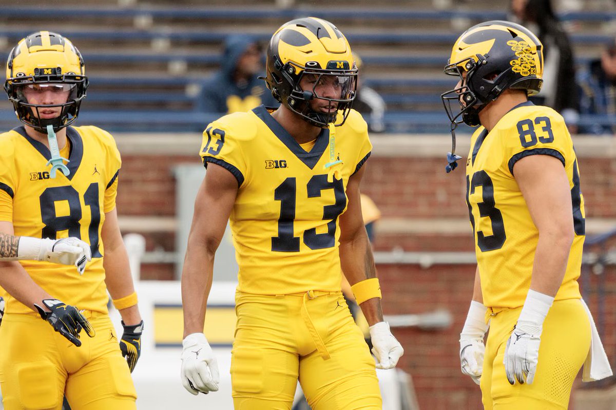 michigan__fans's tweet image. Which is your favorite uniform combo?

 #GOBLUE #HAIL #TEAM147 #ThoseWhoStay