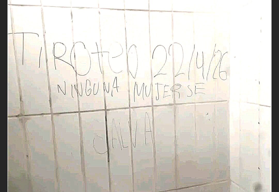 📿Froylan Lara✒️ tweet media