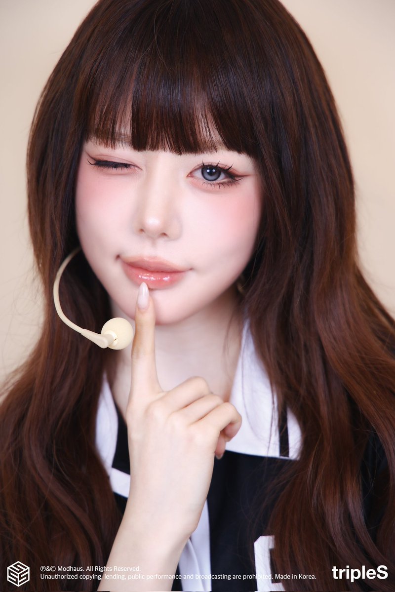 hyerinbrasil's tweet image. 📸 | #PIC • Fotos dos bastidores do My Secret New Zone em Seoul 

#정헤린 #JeongHyeRin #트리플에스 #tripleS #SUN