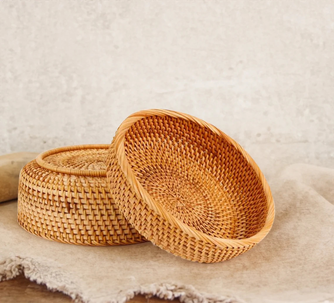 Daniel_BaoMinh's tweet image. A rattan round basket that combines timeless design with everyday functionality. Ideal for organizing your space while adding a warm, natural touch.

DM for more details!

WhatsApp: +84 936 772 770

#rattan #wholesale #basket #hottrend
