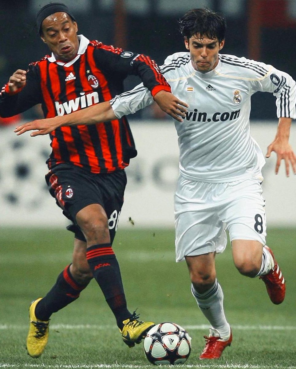 Happy birthday to Kaká ….. one of the most complete players football has ever seen 🎂✨

654 games ….. 237 goals ….. 92 caps 🇧🇷

Won it all:
Serie A
La Liga
Champions League
World Cup
Ballon d’Or

But stats don’t even explain him properly…

When Messi says you’re unstoppable