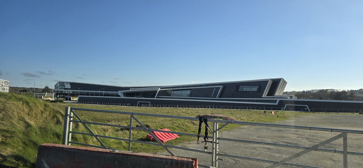 🏴󠁧󠁢󠁷󠁬󠁳󠁿chris holley🏴󠁧󠁢󠁷󠁬󠁳󠁿 tweet media