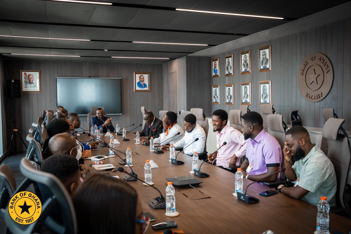 Citi973's tweet image. Bank of Ghana Governor Dr. Johnson Pandit Asiama has assured Ghanaian content creators of the central bank’s readiness to support them in resolving payout challenges from global digital platforms, following concerns raised over access to earnings. 

#BoG #ContentCreators