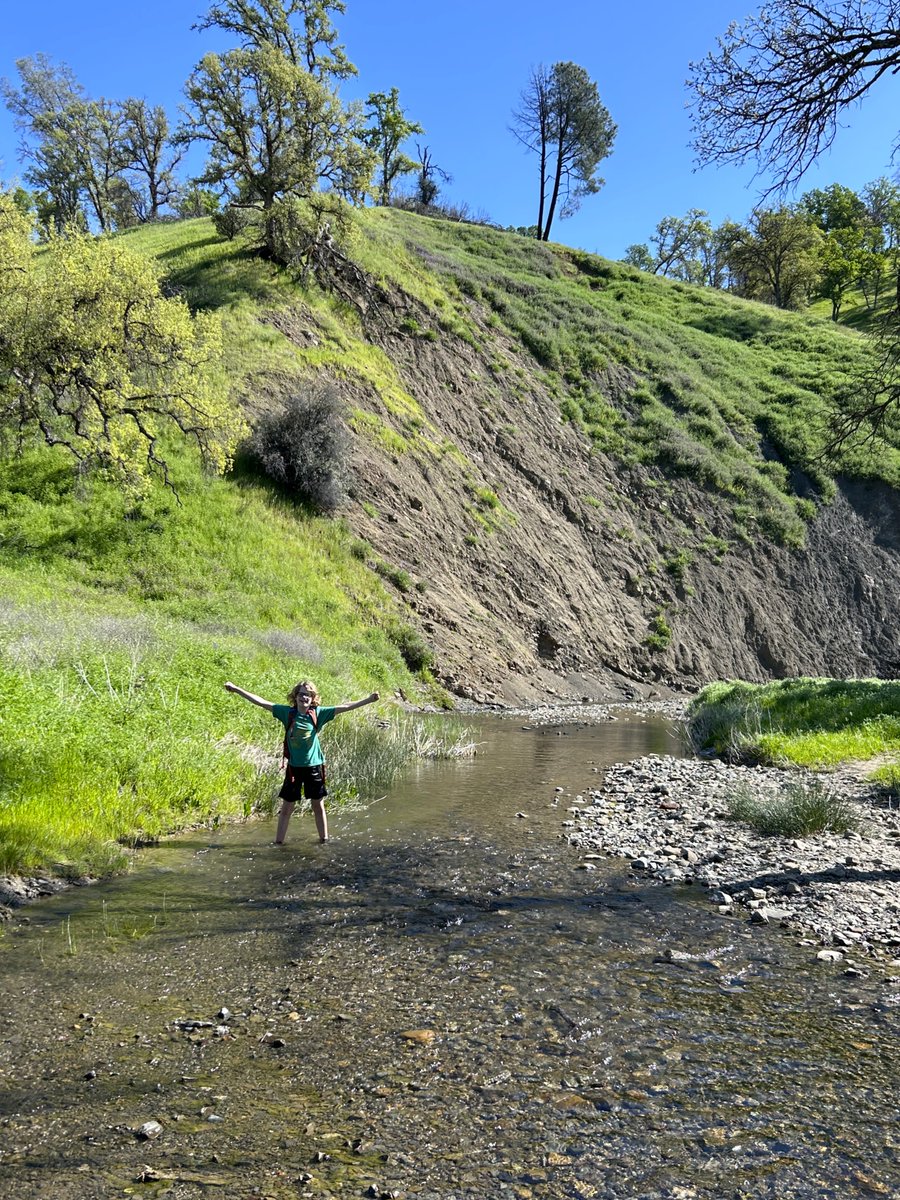 tuleyomeorg's tweet image. Happy Earth Day! 🌎 Tuleyome is out there hiking, building trails, leading field trips, and advocating to protect the Berryessa Snow Mountain National Monument. Join us in caring for these public lands—today and every day. 💚

#EarthDay #PublicLands #GetOutside