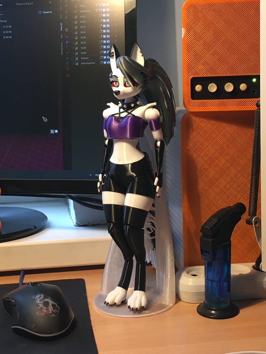 whitefoxnest's tweet image. She’s ready 🥰
Loona heads to print. Shape done, few fixes next.
Have a figurine idea? DM me—let’s build it.
Always yours, Whitefox 🦊❤️ #Desk #3D #Art #helluvaboss #loona #commision