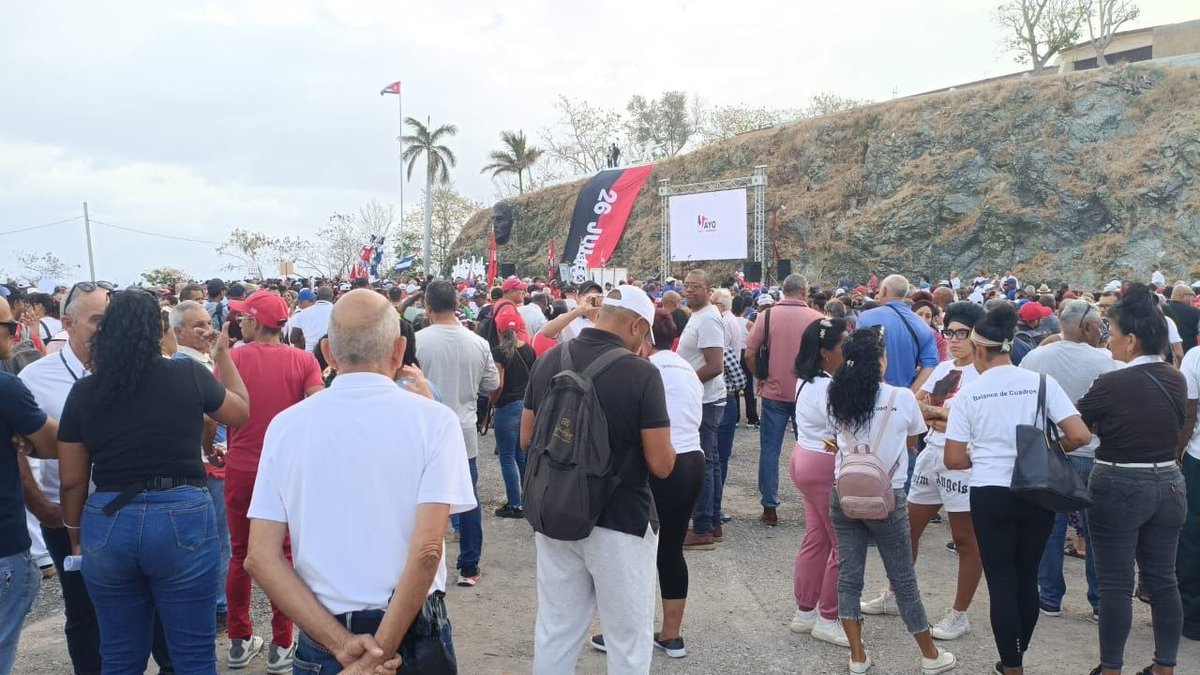 Stella S.A en el día de hoy participa en la plenaria del 1ro de Mayo y en el acto de reafirmación revolucionaria realizada en la Colina Lenin, demostrando su firmeza para defender la patria.

#1roDeMayo
#CubaEstáFirme
#ALaPatriaSeDefiende