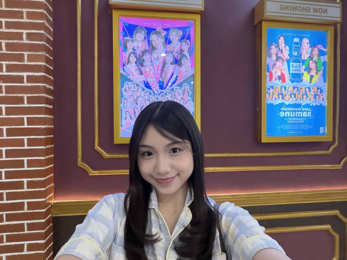 michelle alexandra tweet media