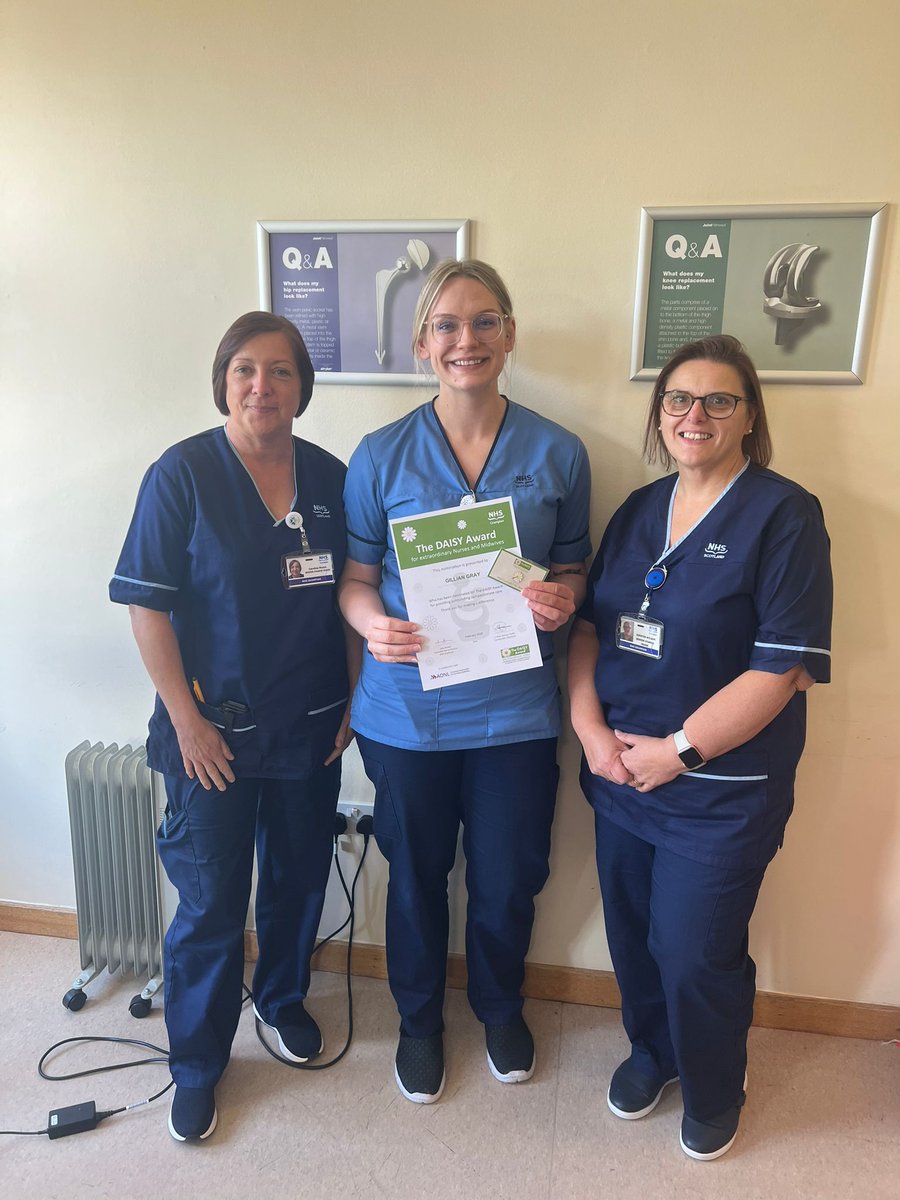 NHSGrampian's tweet image. Well done to Gill from Ward 10 at Woodend Hospital who is pictured here with senior charge nurses Caroline and Kirsten receiving a DAISY Award nomination certificate. #DAISYAward #DAISYNurses #ProudToBeNHSG