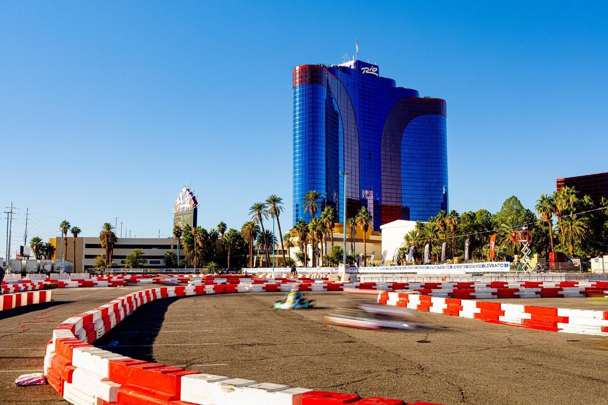ROKCupUSA's tweet photo. 189 days until our first on-track day at ROK Vegas...but who's counting!
#ROKCupUSA | #Vortex | #LeVanto | #Vegas | #Kart | #Karting | #FWT | #ROKVegas | #LasVegas https://t.co/vzwCsCmMSG